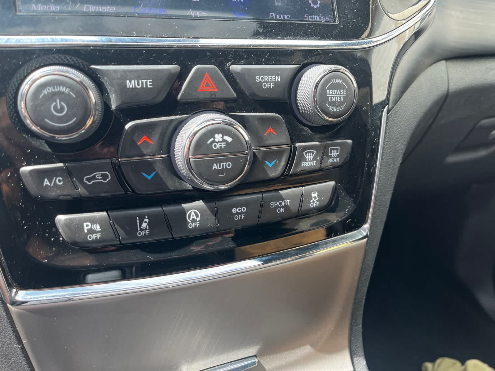 used 2021 Jeep Grand Cherokee car, priced at $25,987