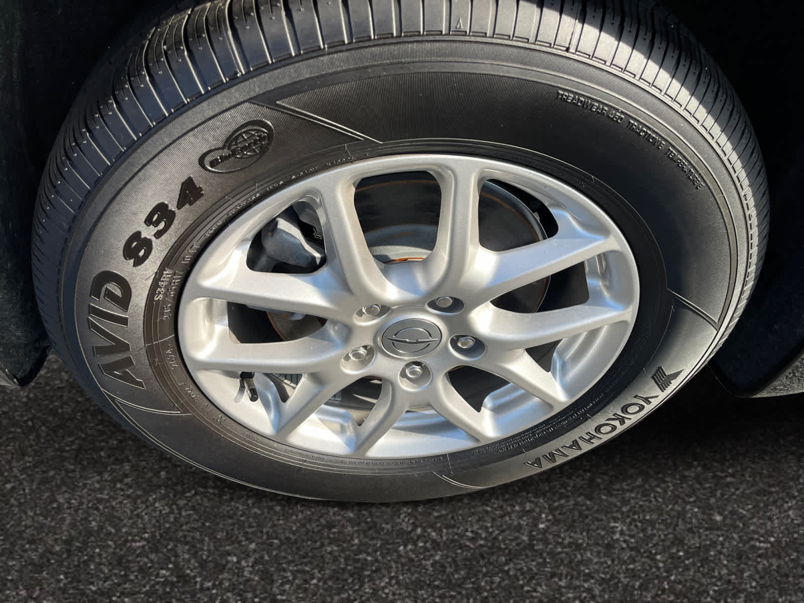 used 2025 Chrysler Pacifica car, priced at $42,216