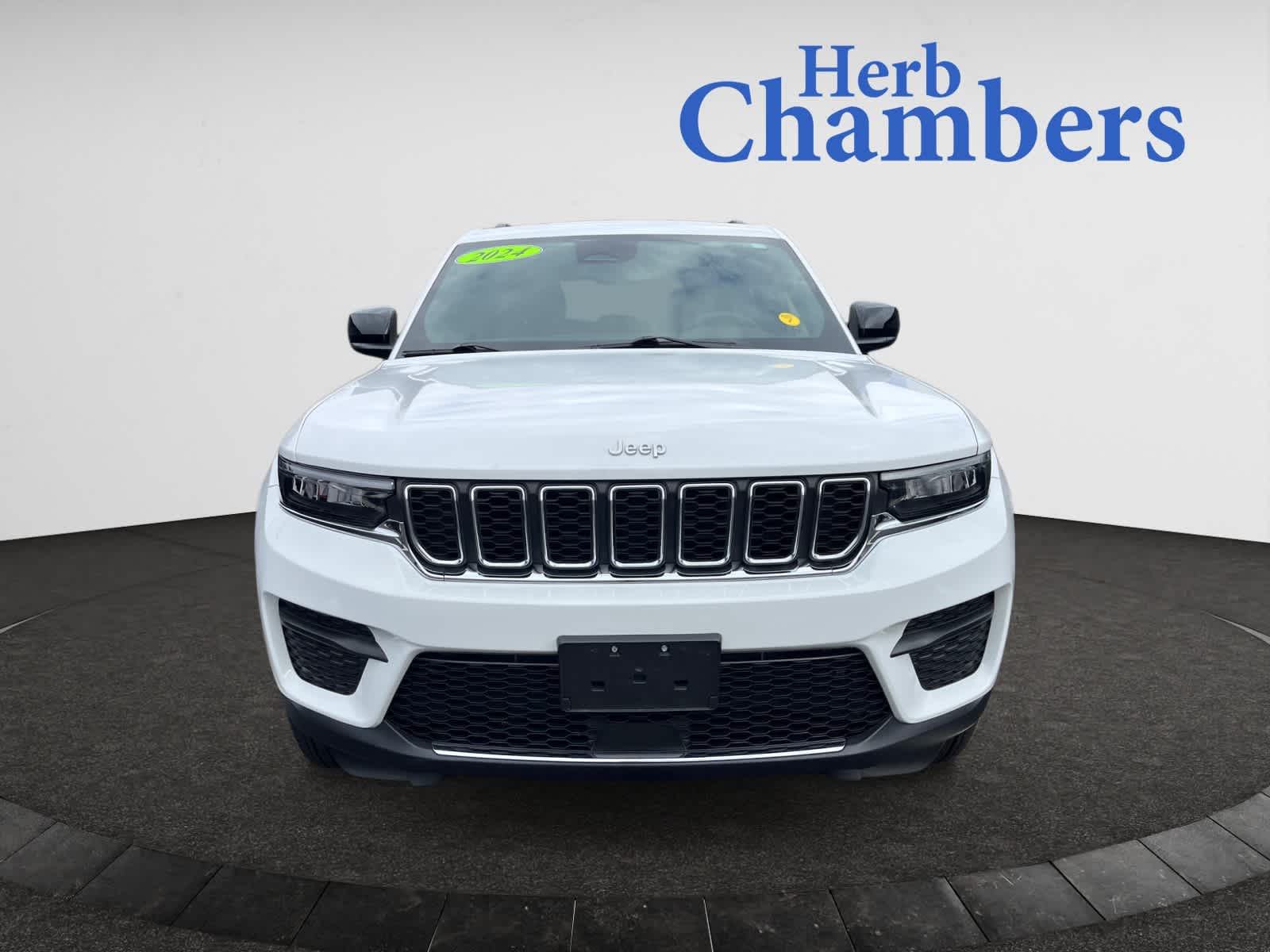 used 2024 Jeep Grand Cherokee car, priced at $32,280