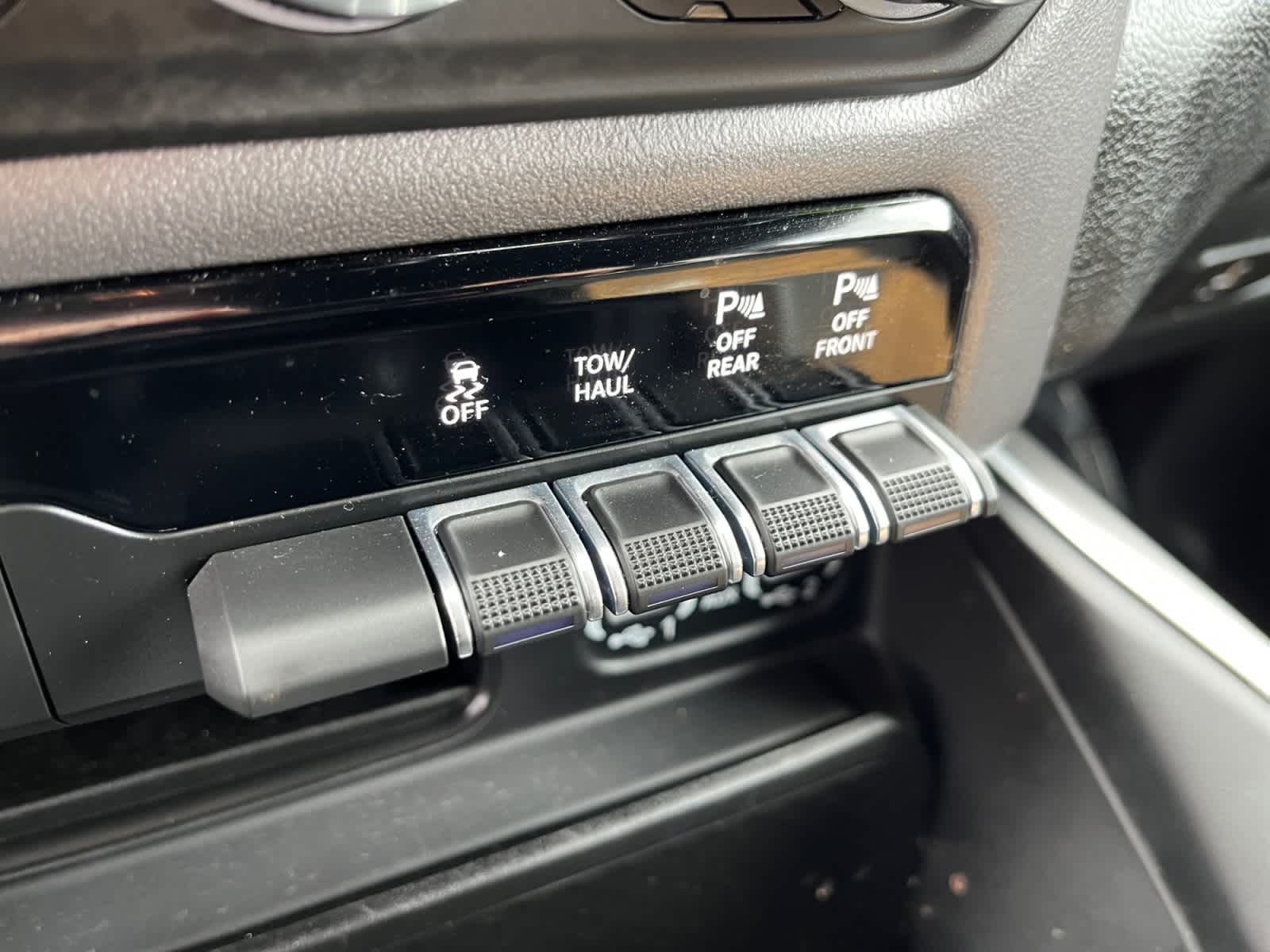 used 2022 Ram 1500 car, priced at $35,864