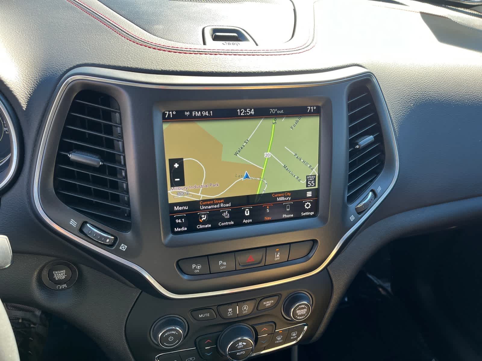 used 2023 Jeep Cherokee car, priced at $27,294
