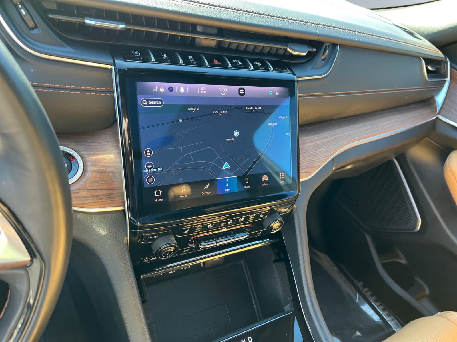 used 2021 Jeep Grand Cherokee L car, priced at $32,627