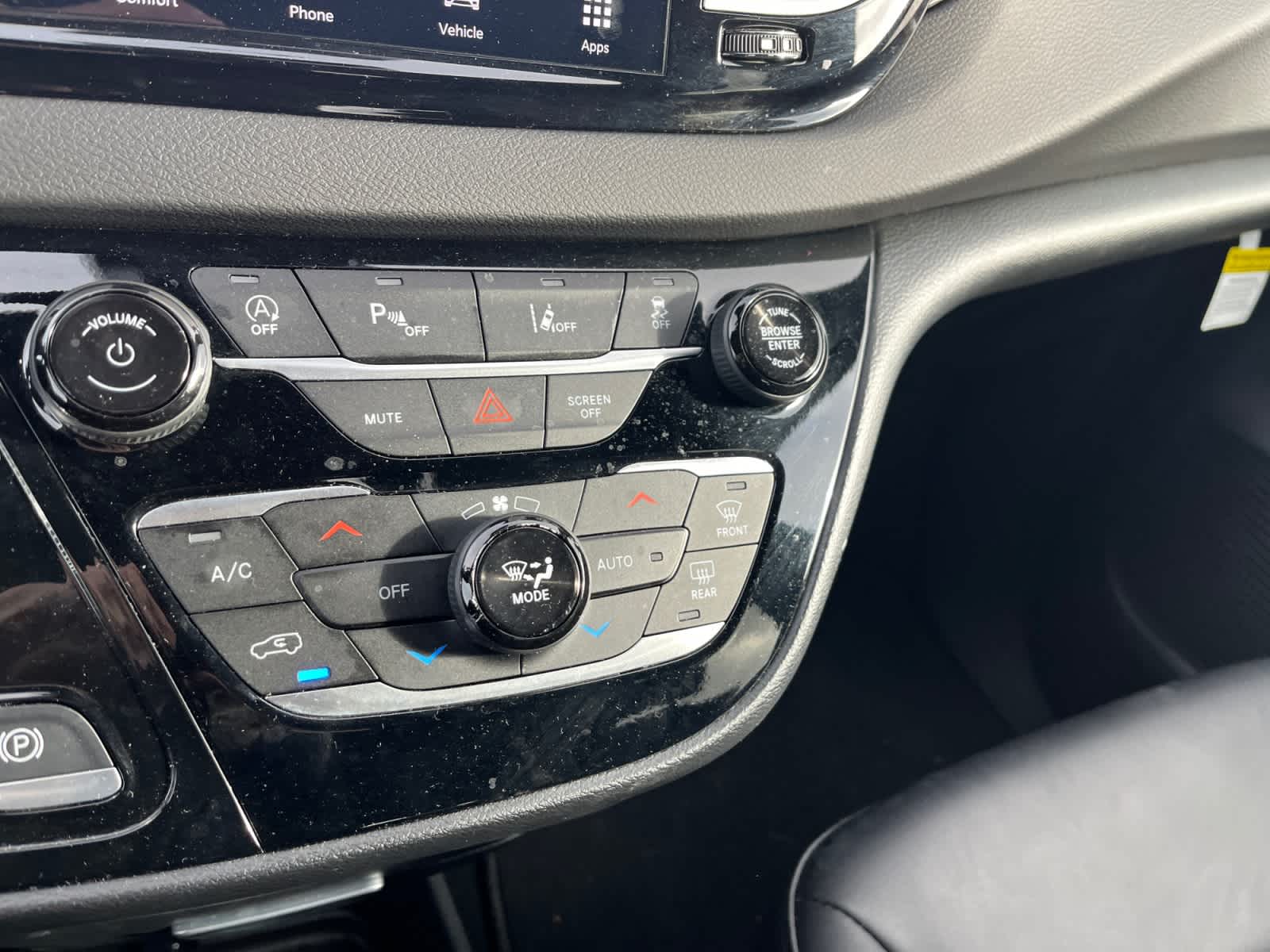 used 2025 Chrysler Pacifica car, priced at $35,874