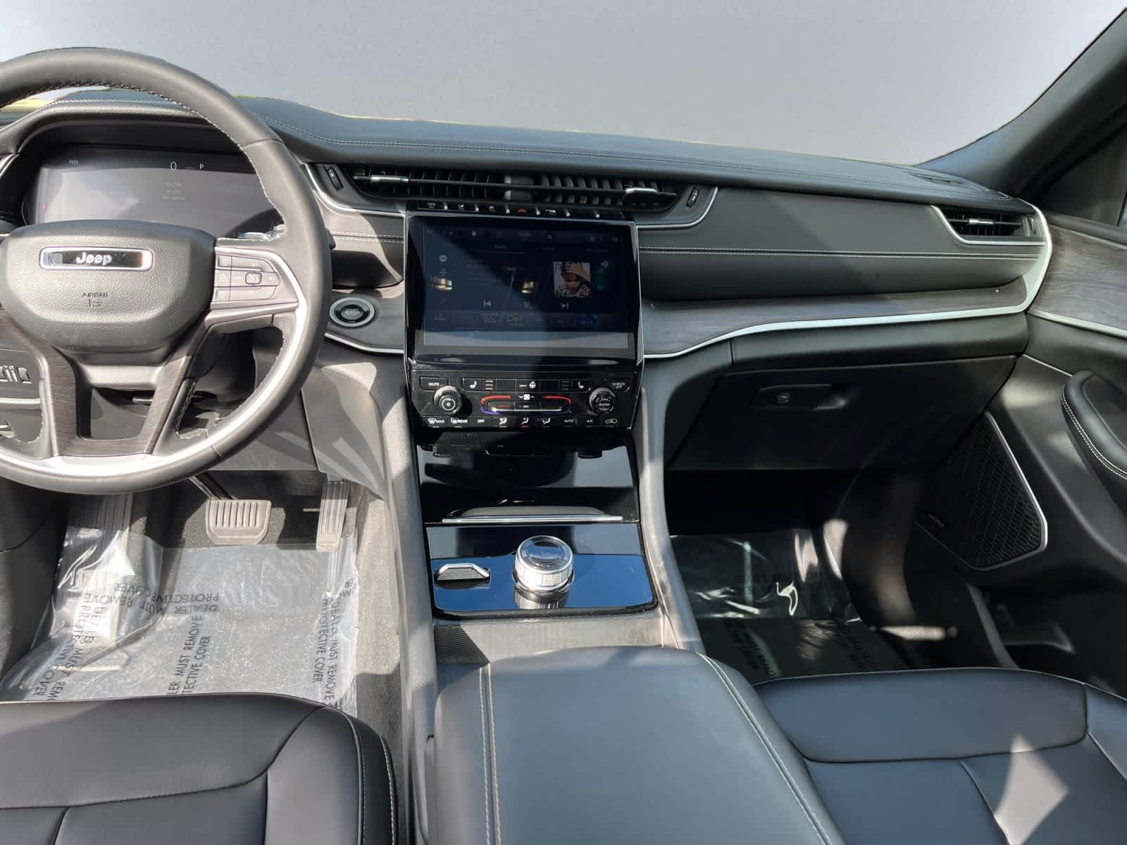 used 2024 Jeep Grand Cherokee L car, priced at $37,981