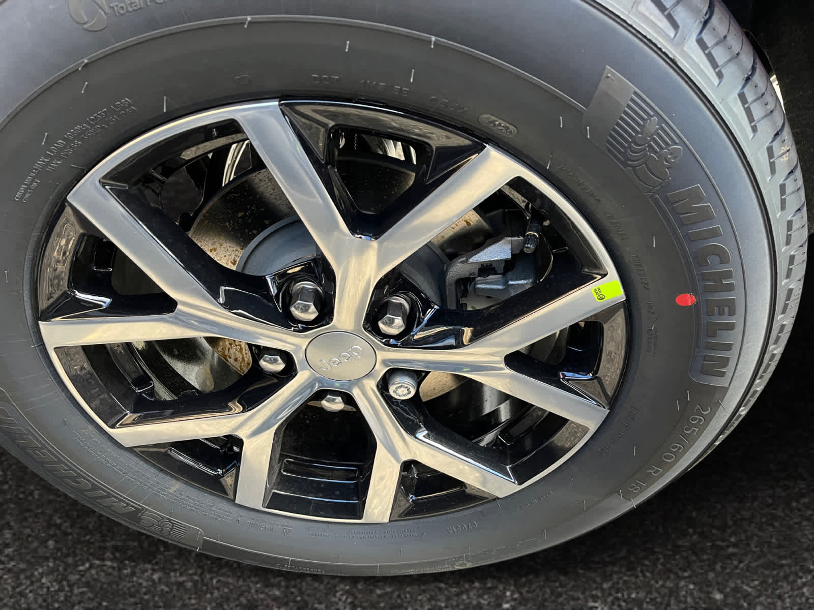 new 2025 Jeep Grand Cherokee car, priced at $45,910