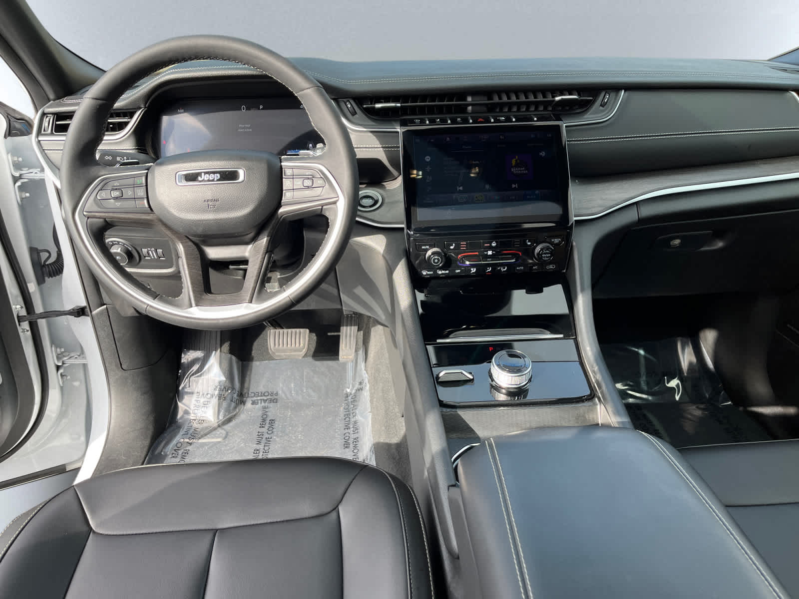 used 2024 Jeep Grand Cherokee L car, priced at $37,981