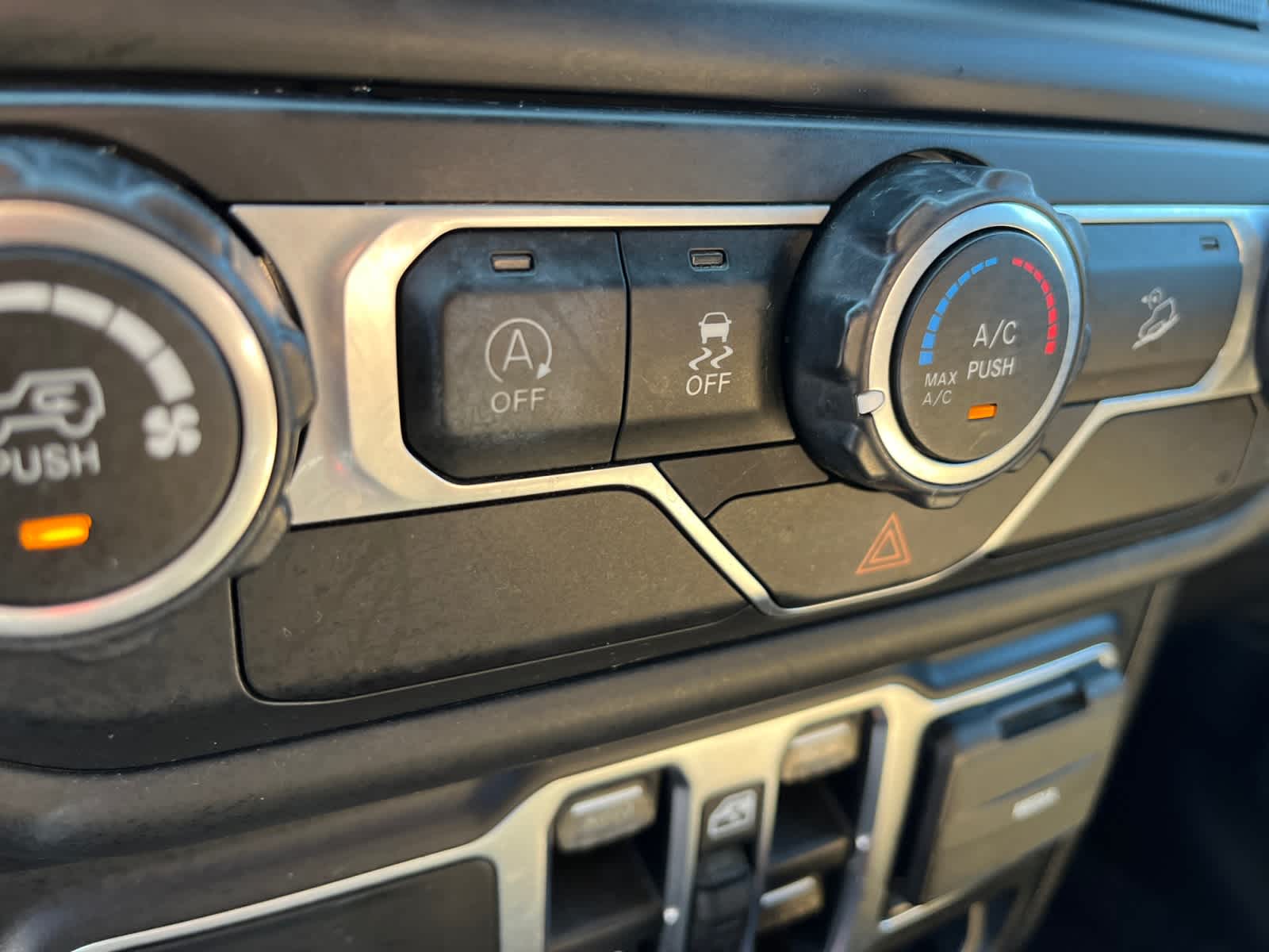 used 2018 Jeep Wrangler Unlimited car, priced at $20,487