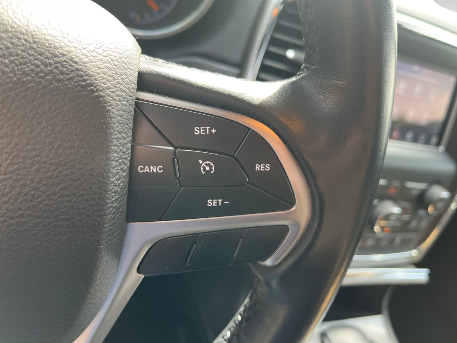 used 2021 Jeep Grand Cherokee car, priced at $21,494