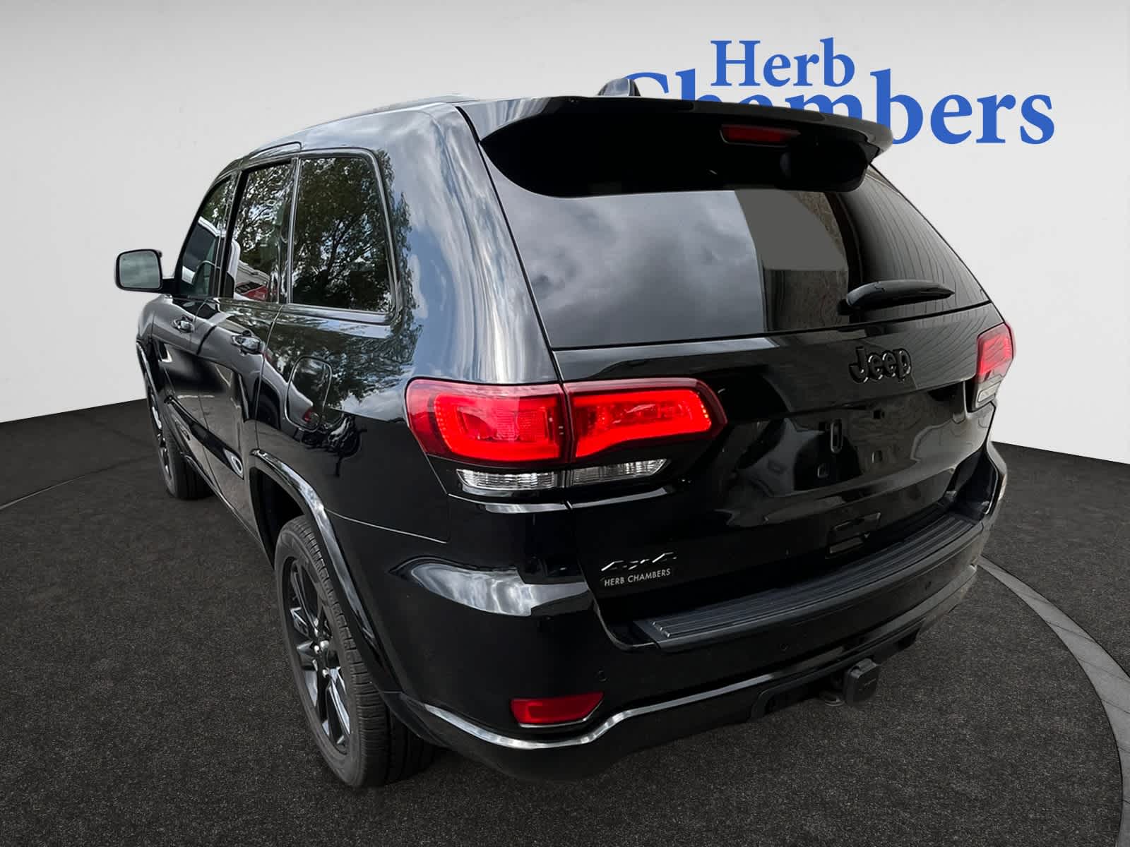 used 2021 Jeep Grand Cherokee car, priced at $25,987