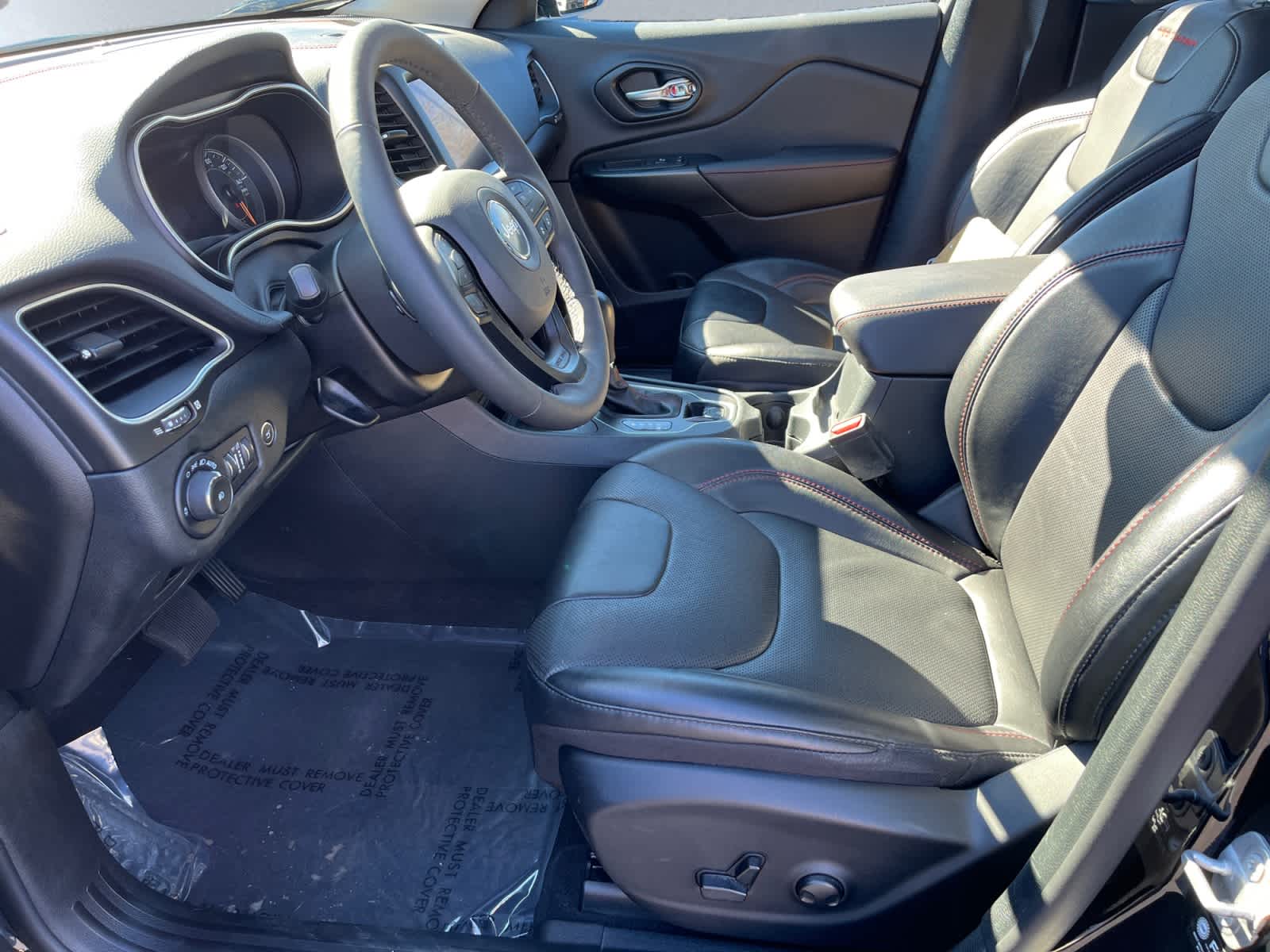 used 2023 Jeep Cherokee car, priced at $27,294