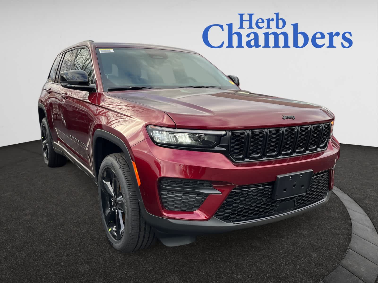 new 2025 Jeep Grand Cherokee car, priced at $45,270