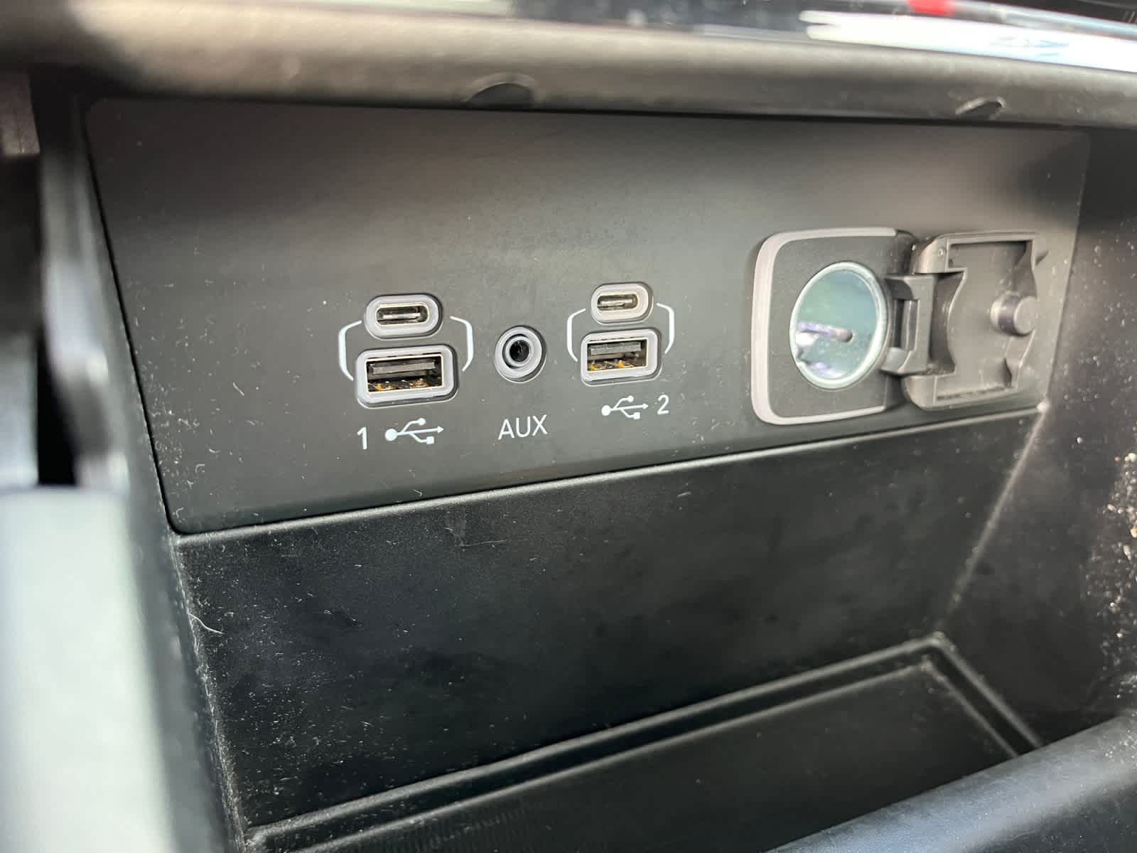 used 2024 Jeep Grand Cherokee L car, priced at $37,981