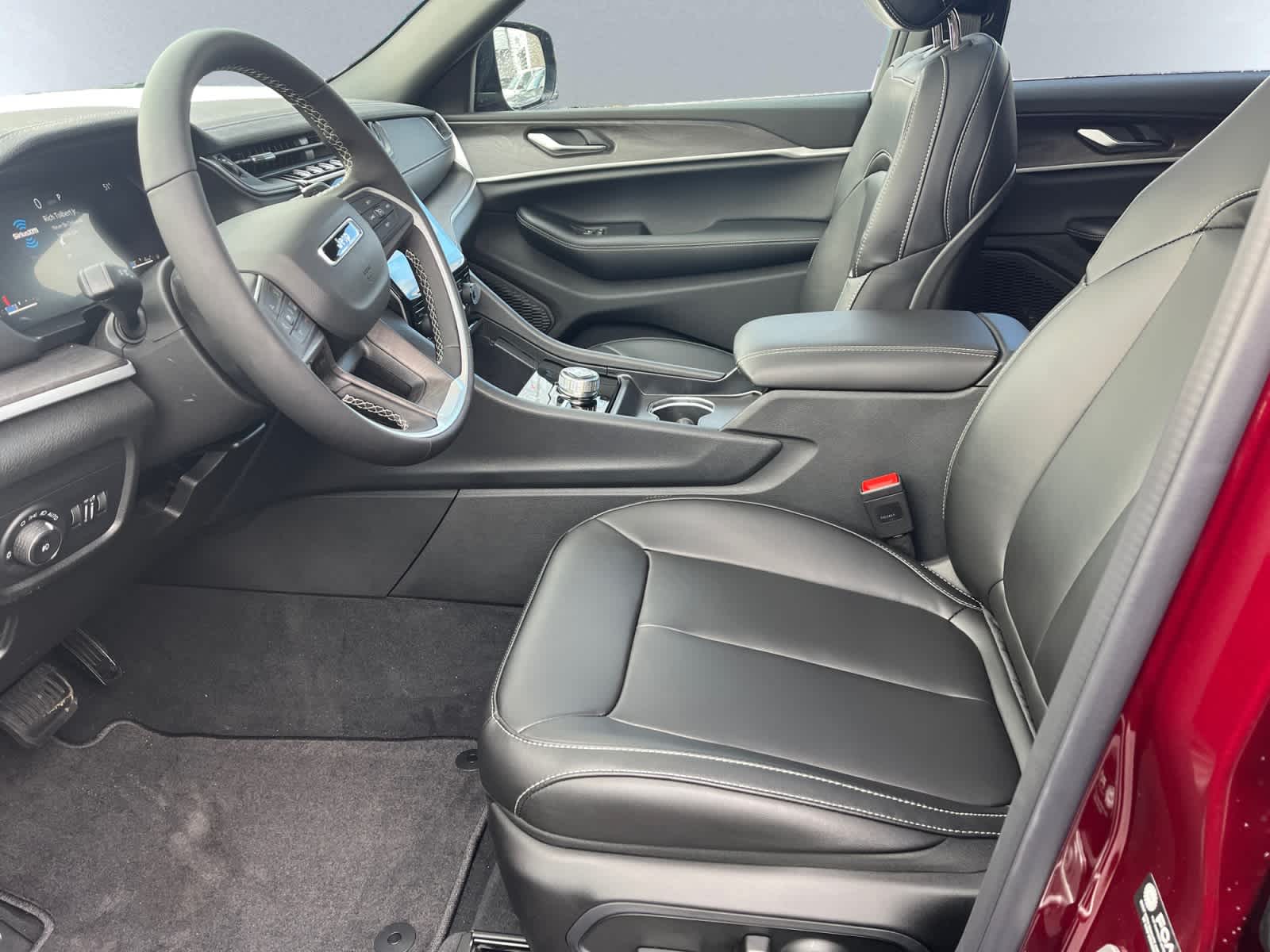 new 2025 Jeep Grand Cherokee car, priced at $48,635