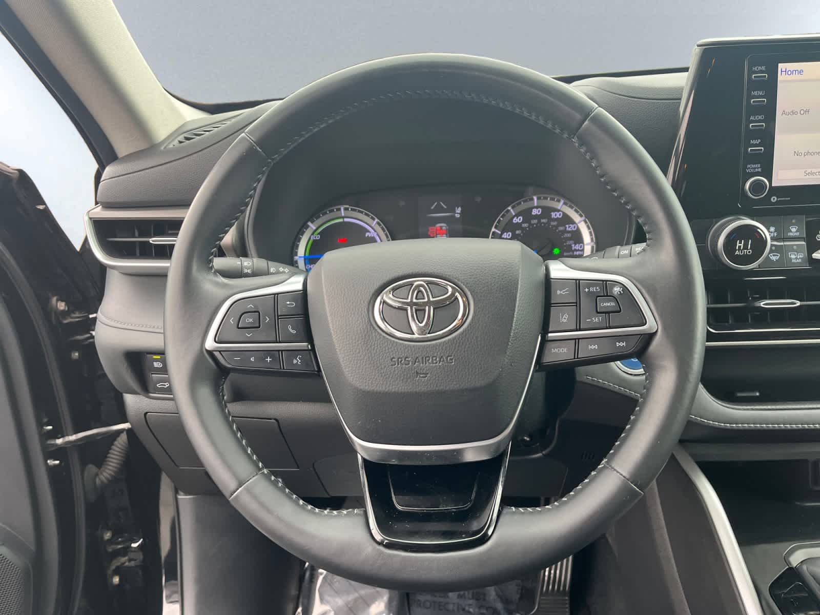 used 2020 Toyota Highlander car, priced at $26,894