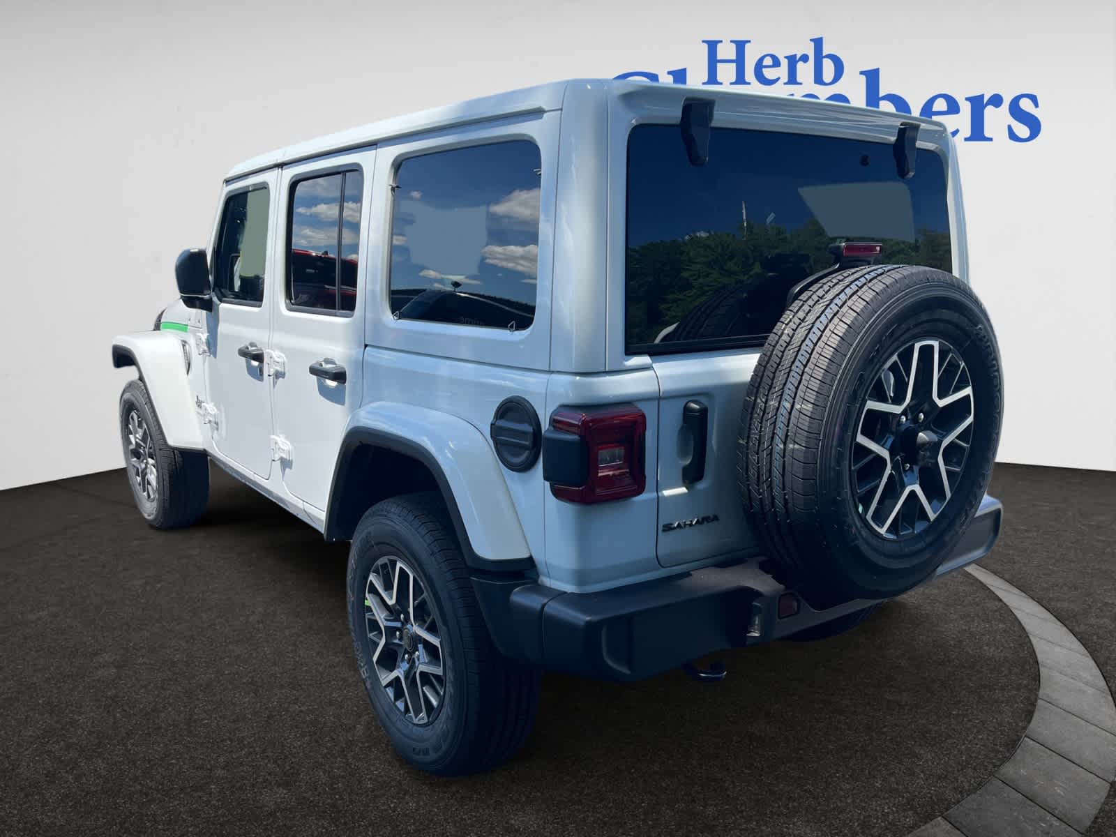 new 2025 Jeep Wrangler car, priced at $53,530