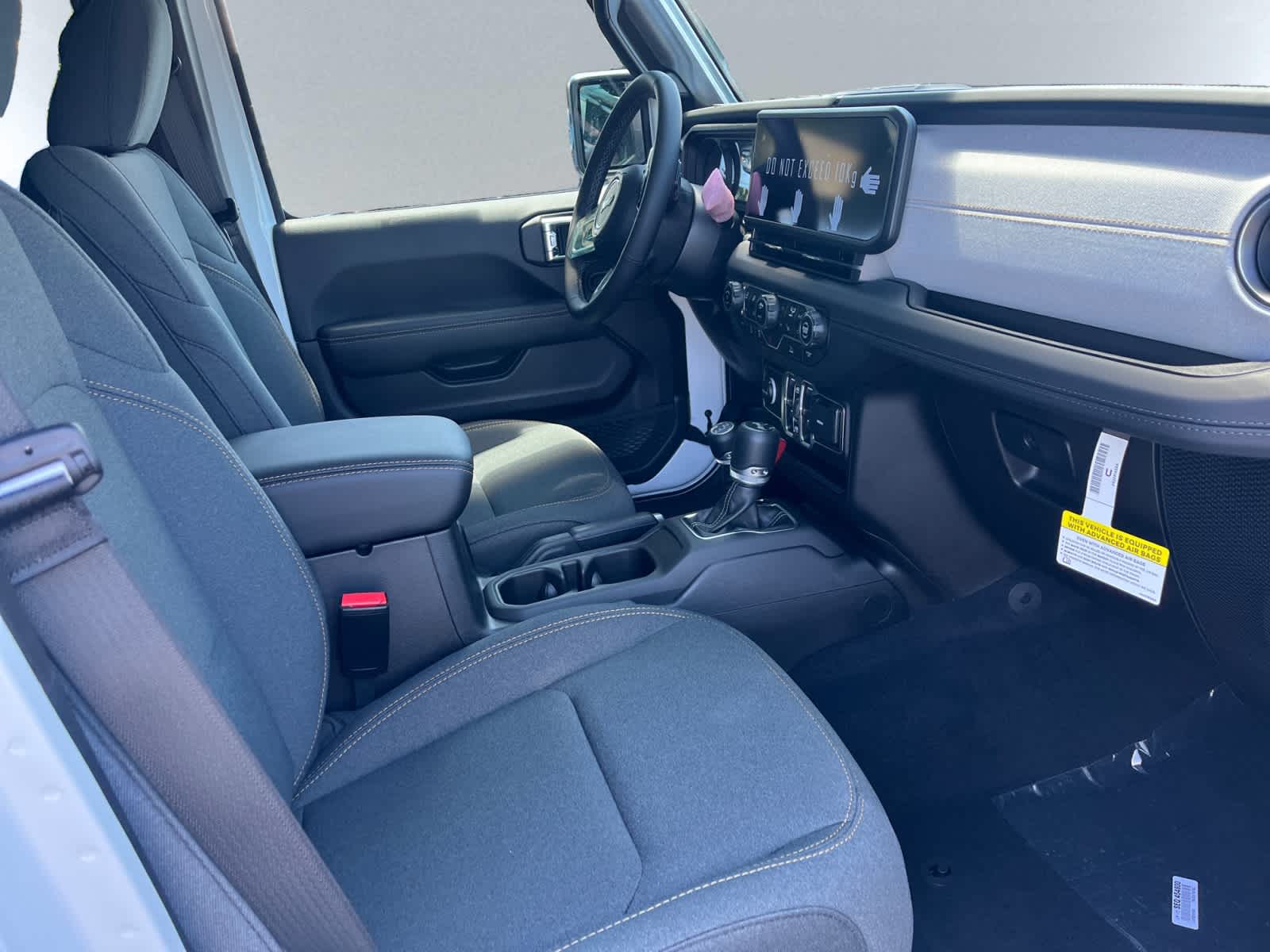 new 2025 Jeep Wrangler car, priced at $53,530
