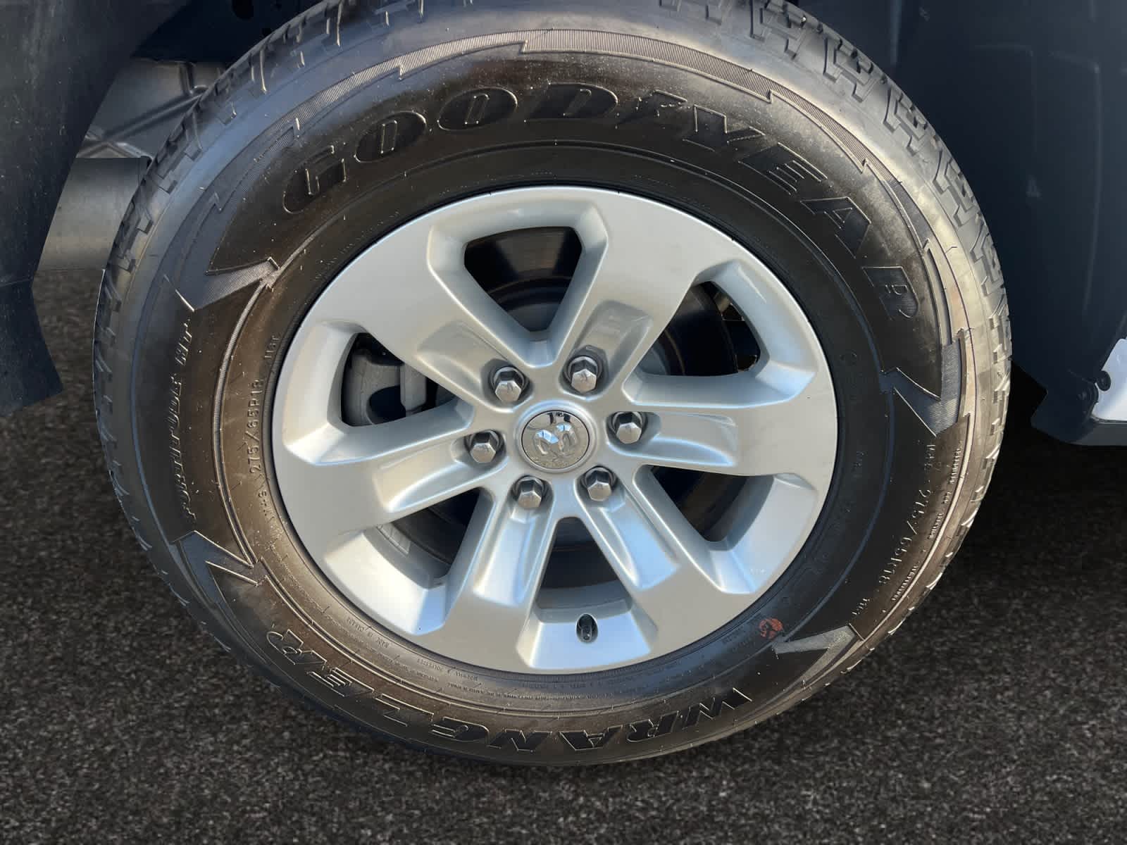 used 2024 Ram 1500 car, priced at $43,016