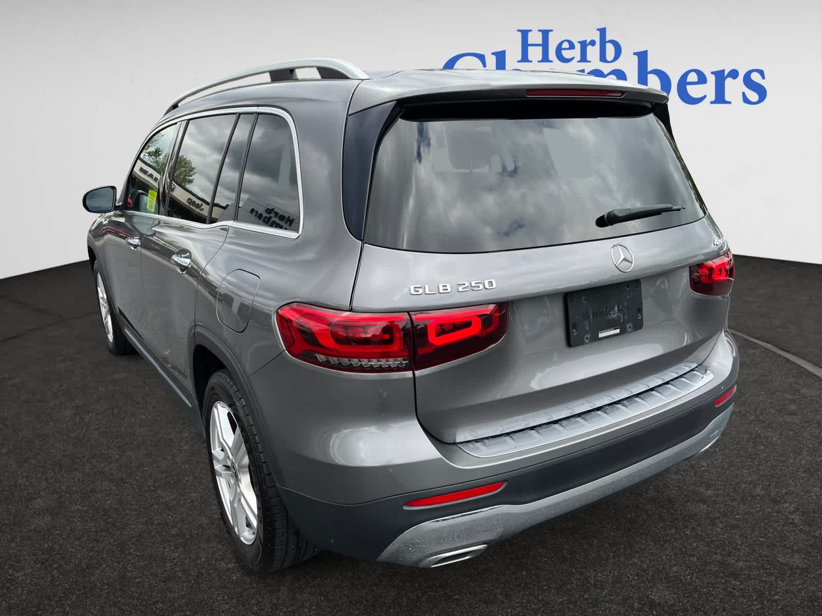 used 2020 Mercedes-Benz GLB car, priced at $22,287