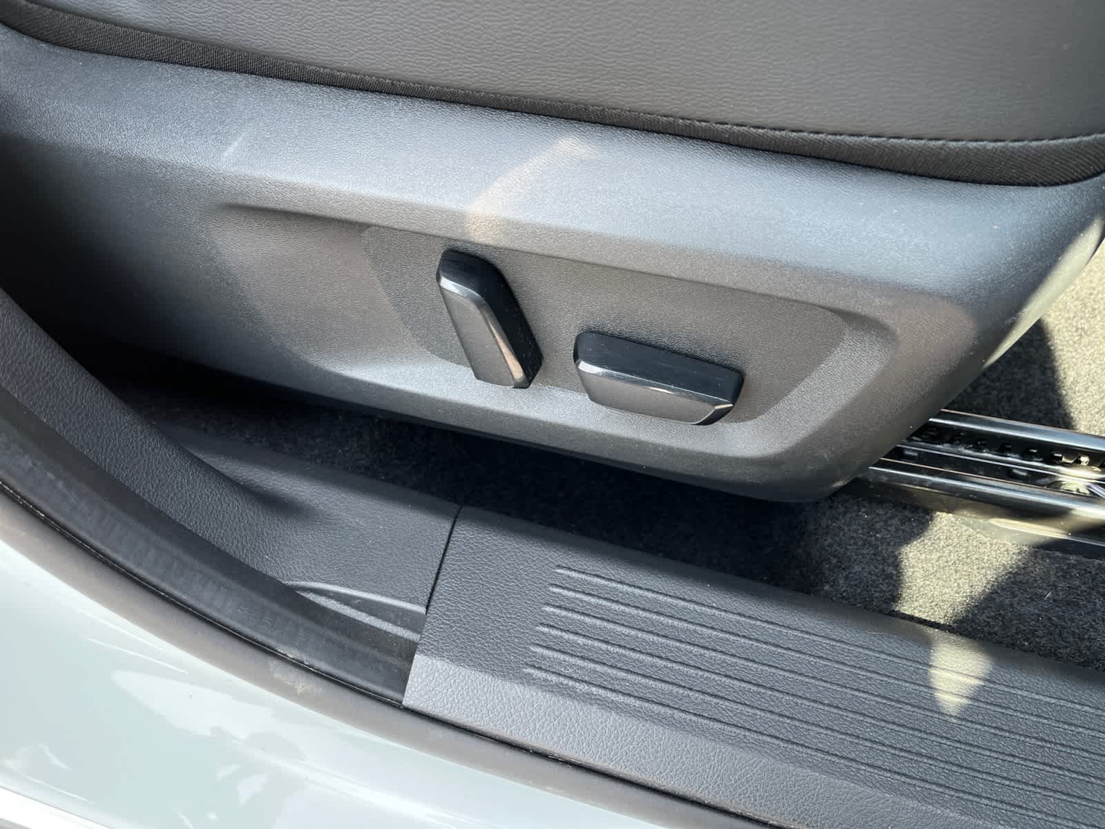 used 2022 Nissan Rogue car, priced at $23,987