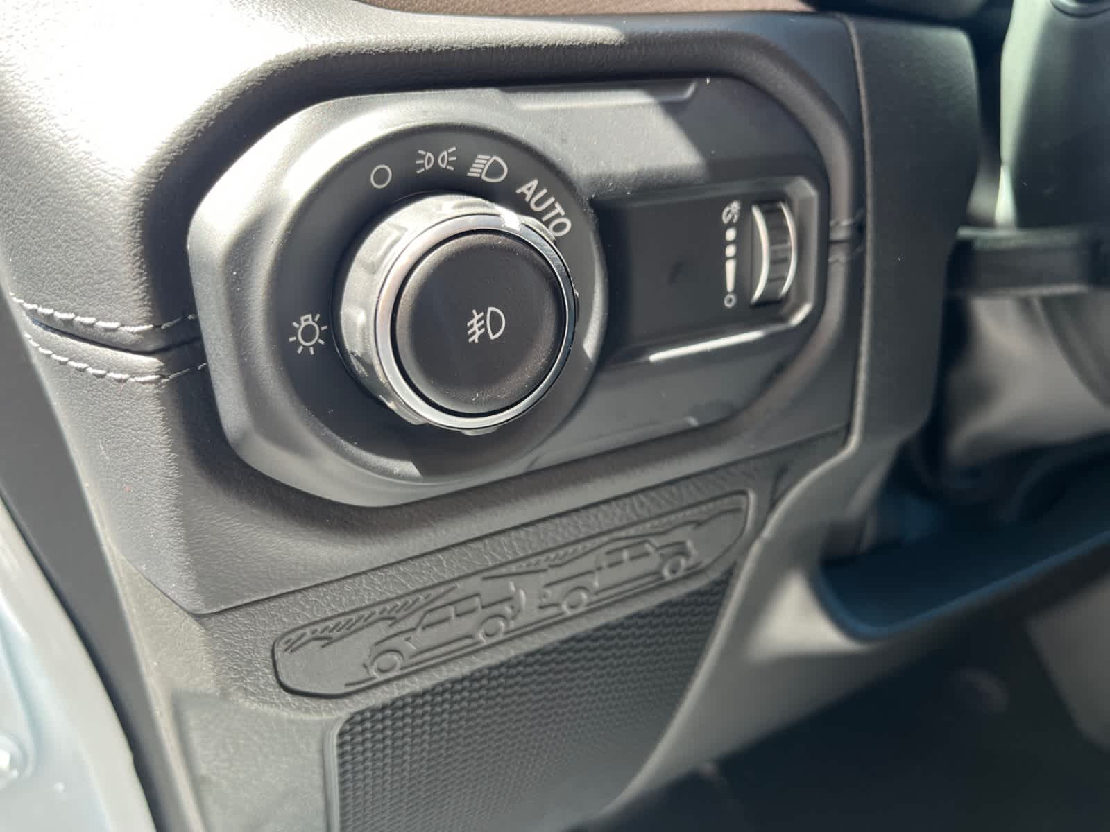 new 2025 Jeep Wrangler car, priced at $53,530