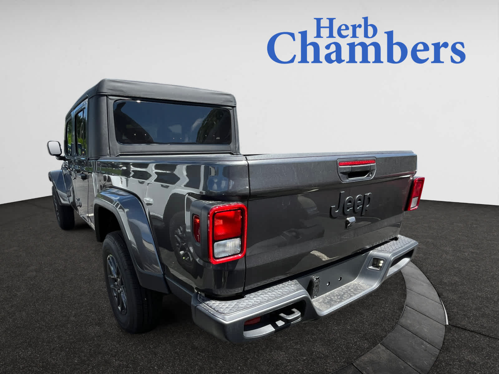 new 2025 Jeep Gladiator car, priced at $46,210