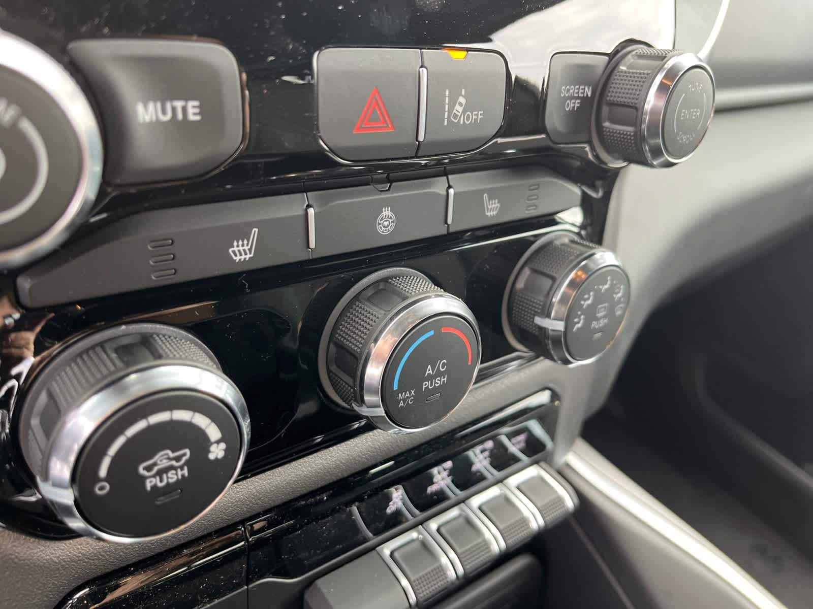 new 2025 Ram 1500 car, priced at $57,680