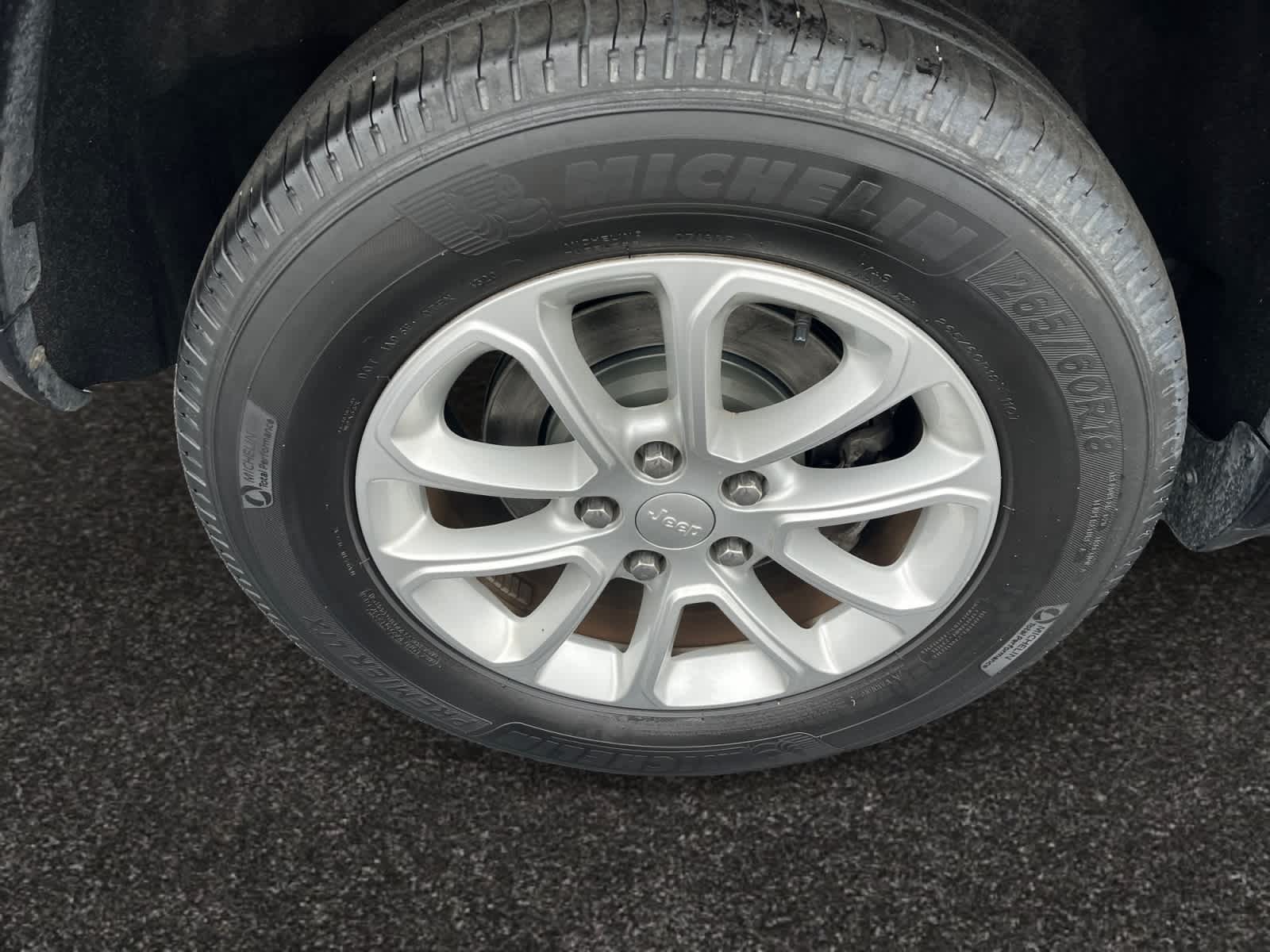 used 2021 Jeep Grand Cherokee car, priced at $22,494