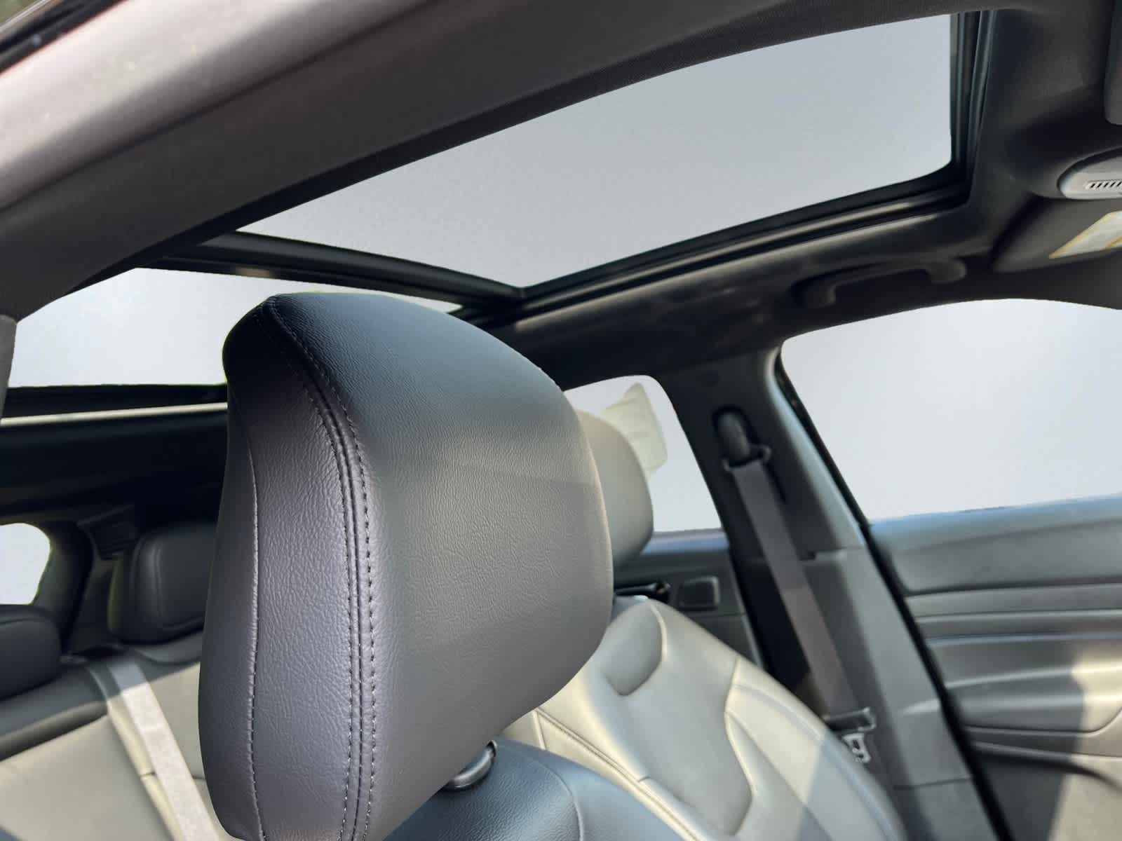 new 2025 Jeep Compass car, priced at $39,105