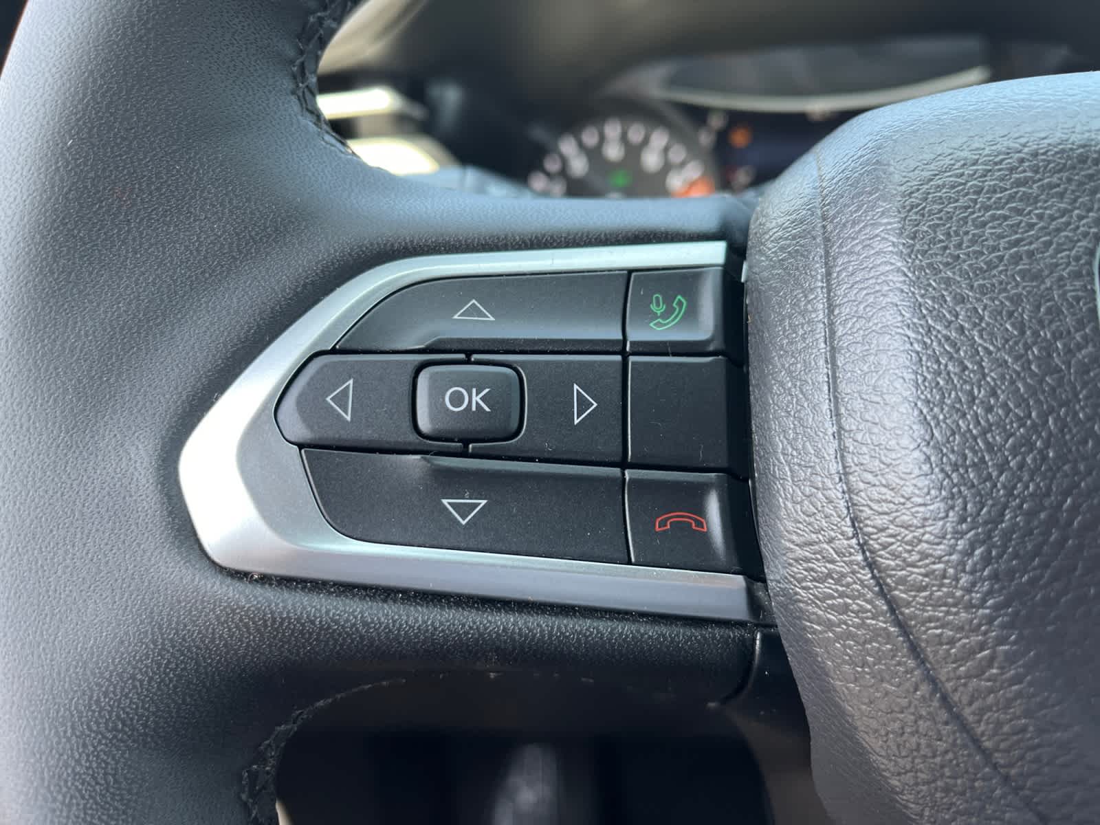 used 2025 Jeep Compass car, priced at $29,987