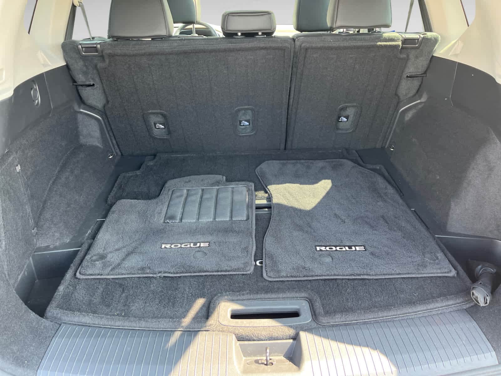 used 2022 Nissan Rogue car, priced at $23,987
