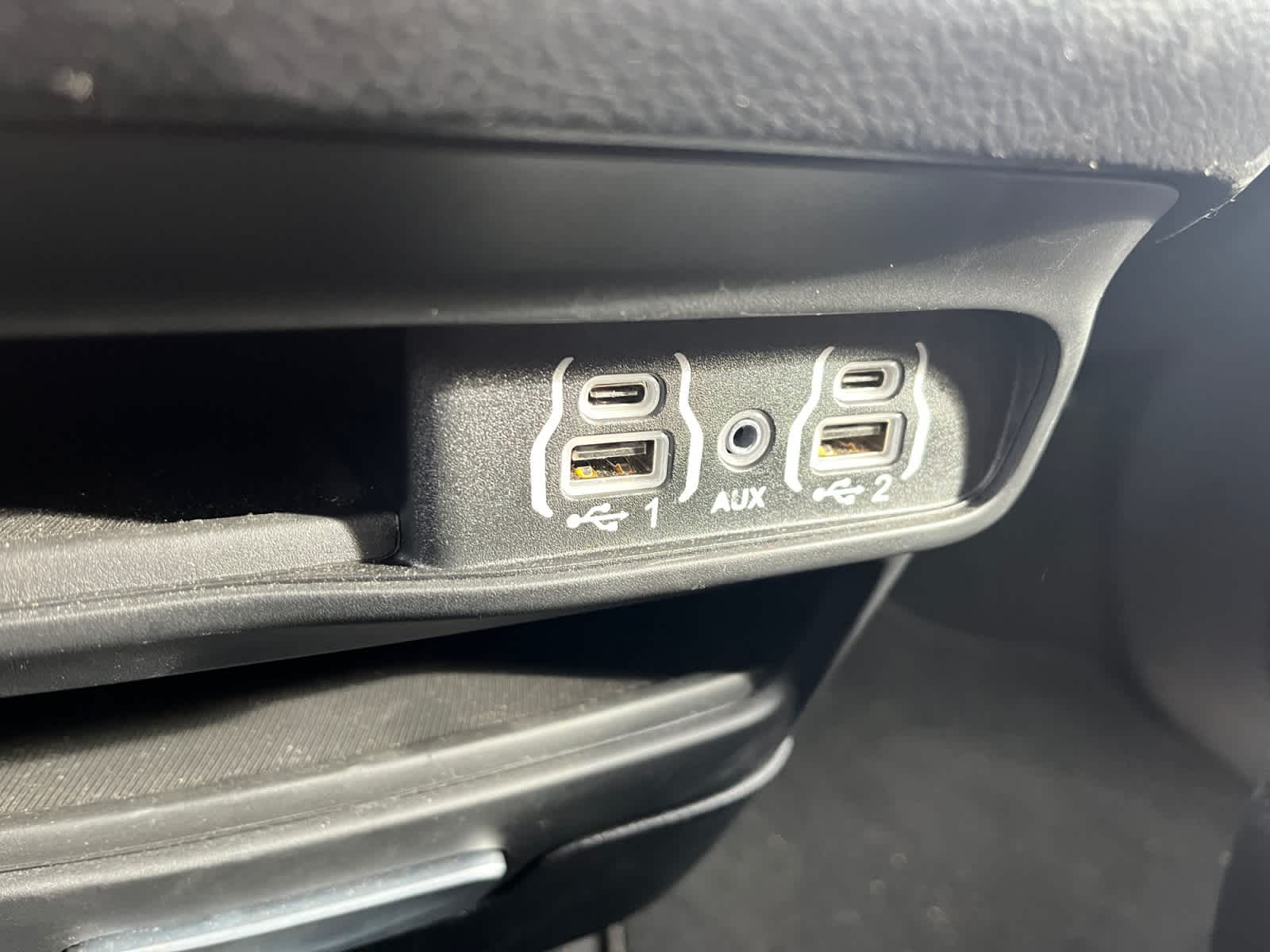 used 2025 Chrysler Pacifica car, priced at $35,874