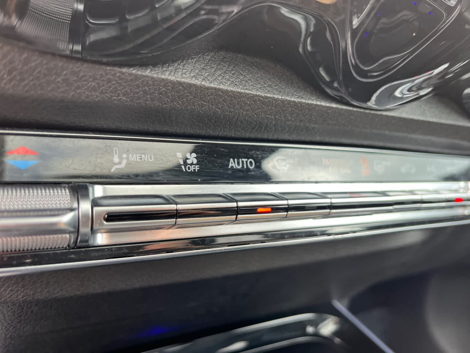 used 2020 Mercedes-Benz GLB car, priced at $22,287