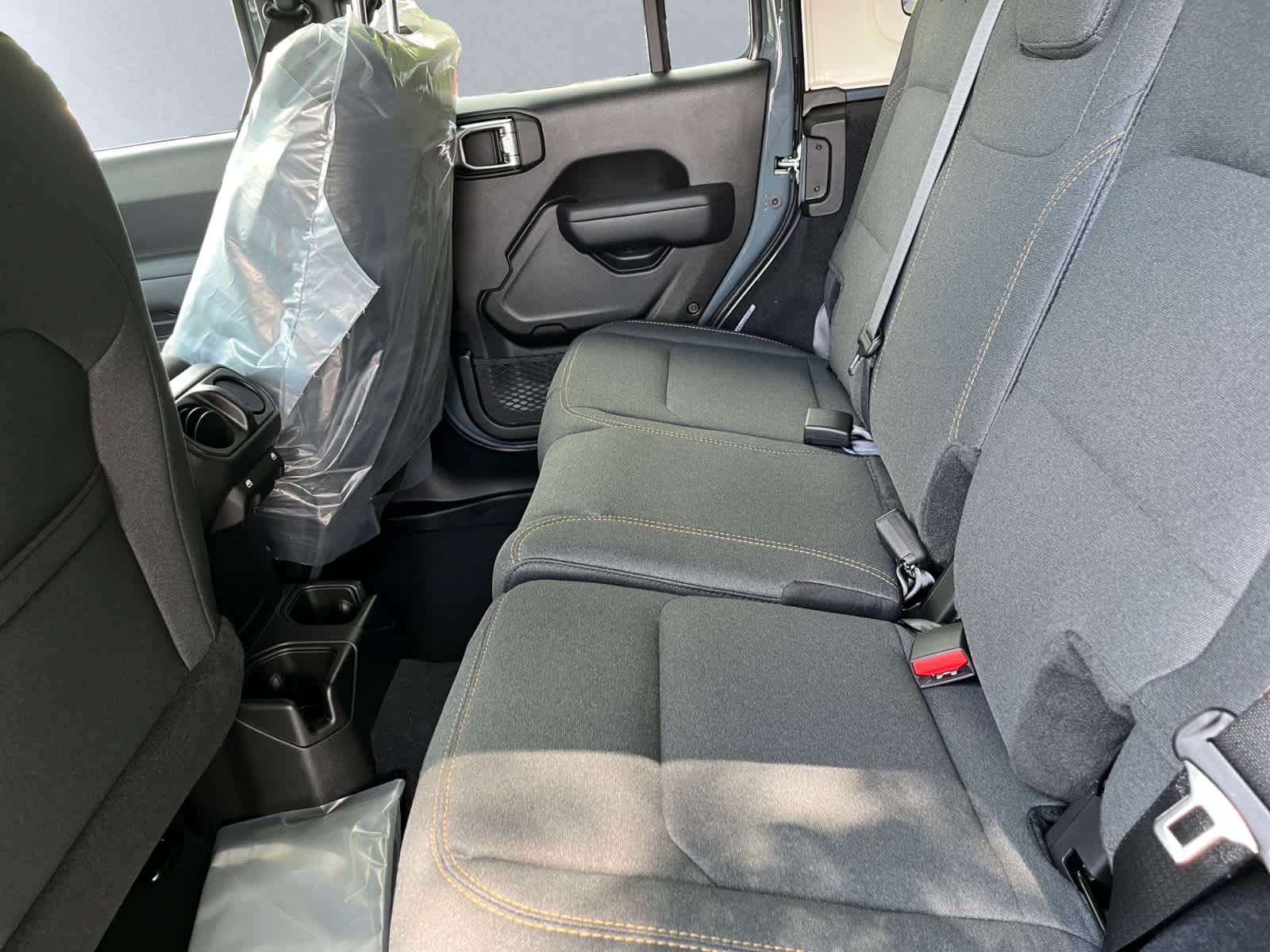 new 2025 Jeep Wrangler car, priced at $53,075