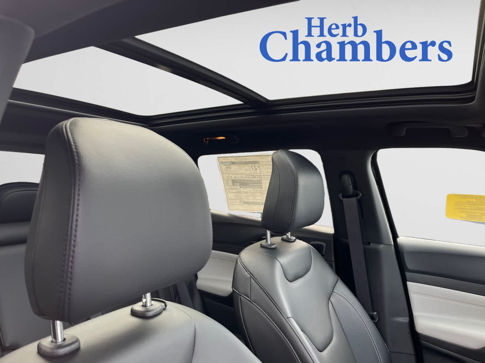 new 2025 Jeep Compass car, priced at $41,385