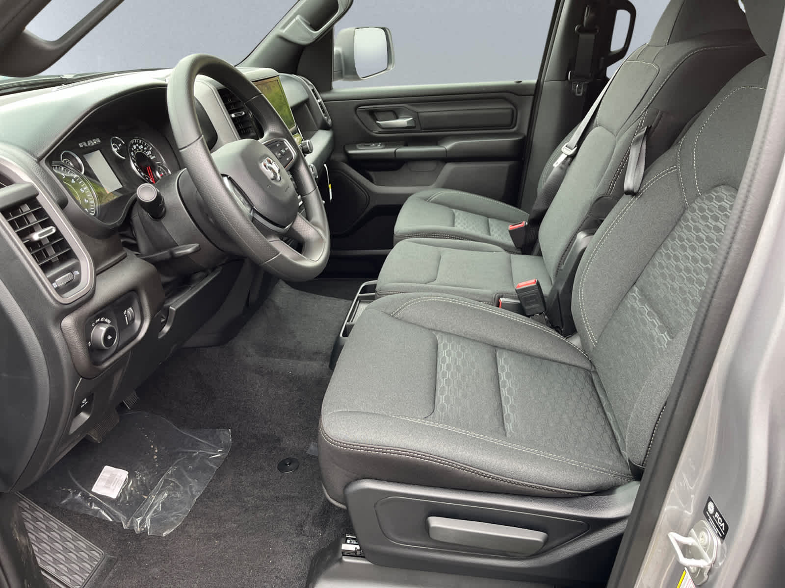 new 2025 Ram 1500 car, priced at $46,860