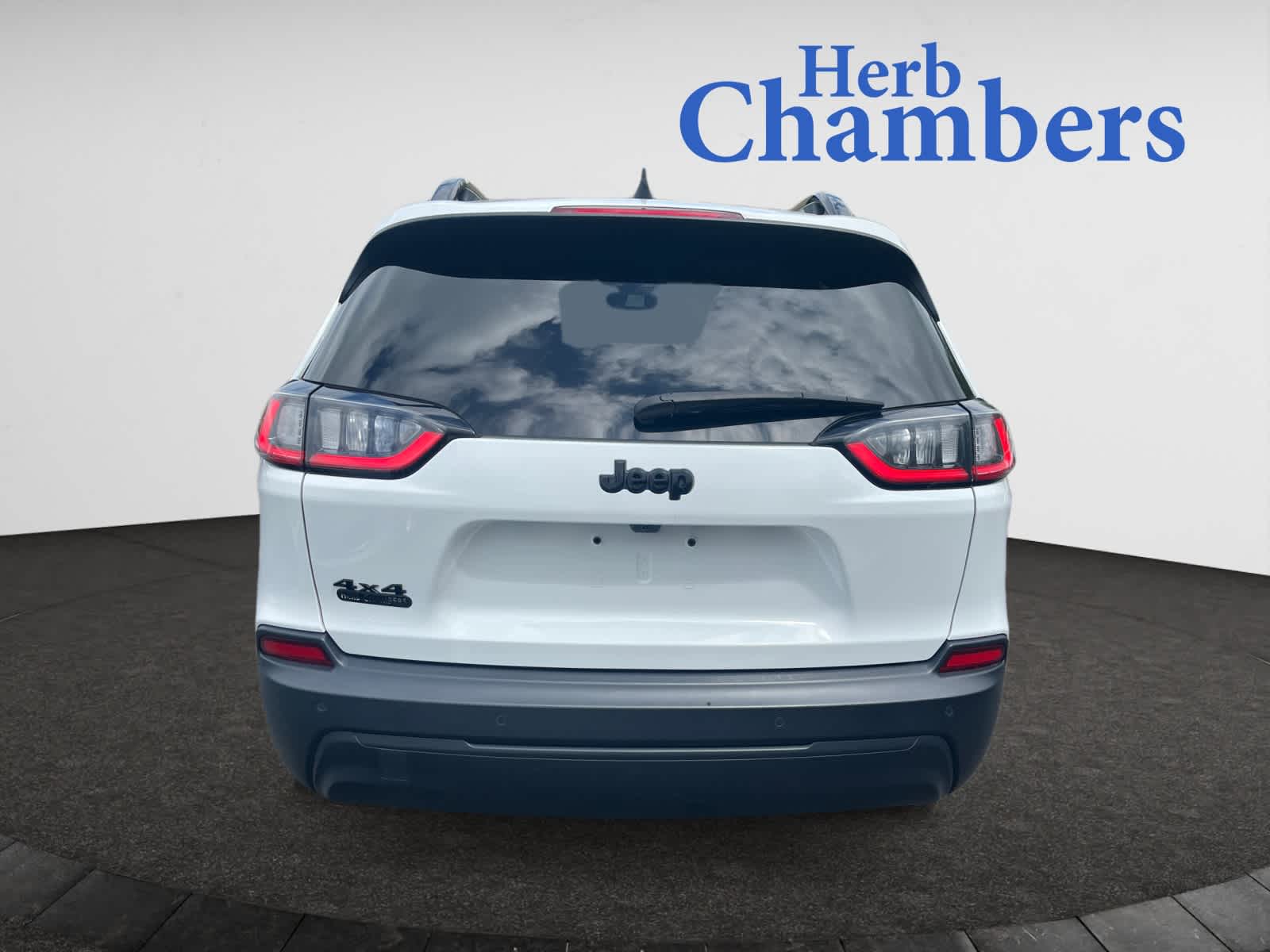 used 2023 Jeep Cherokee car, priced at $24,788