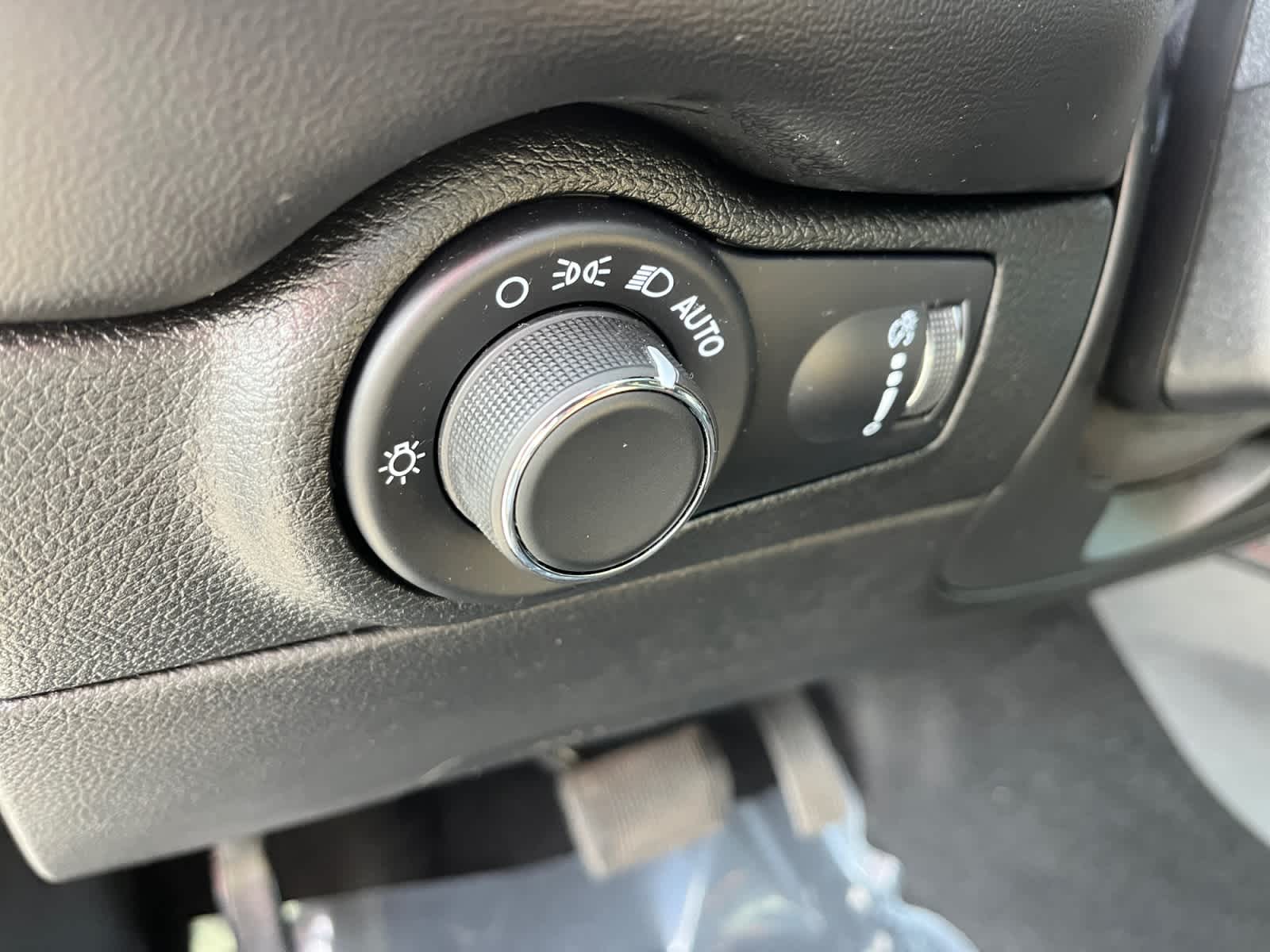 used 2025 Dodge Durango car, priced at $35,196