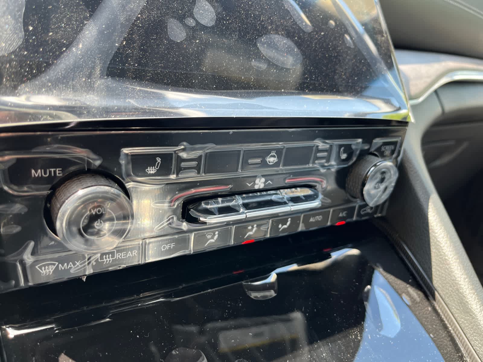 new 2025 Jeep Grand Cherokee car, priced at $52,140