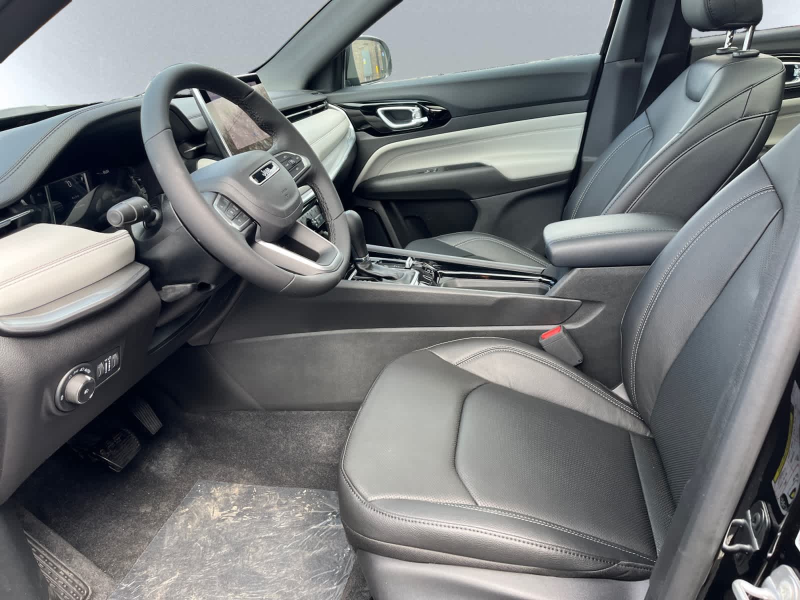 new 2025 Jeep Compass car, priced at $41,385