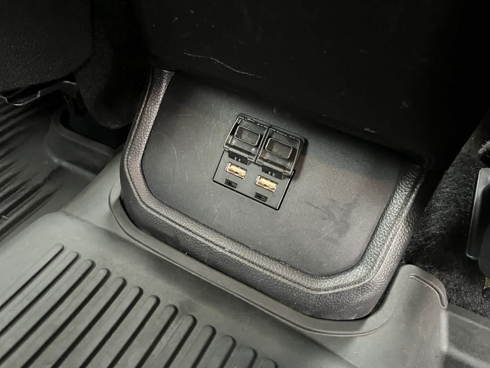 used 2020 Toyota Highlander car, priced at $26,894