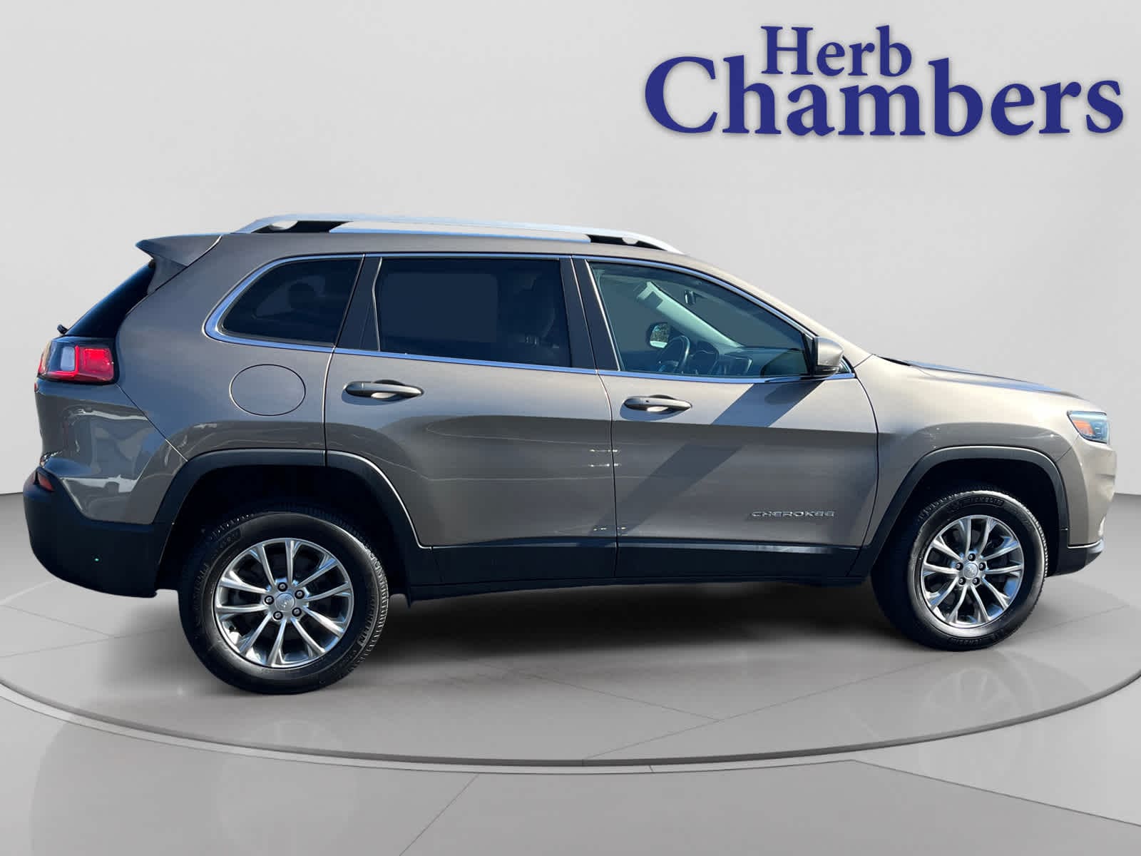 used 2021 Jeep Cherokee car, priced at $19,156