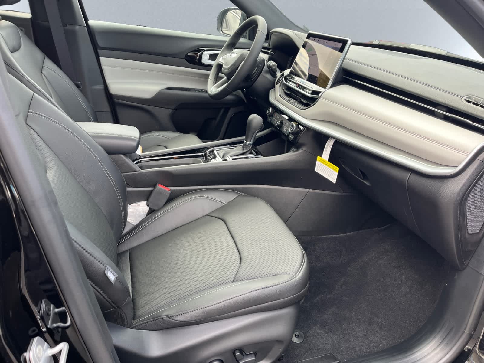 new 2025 Jeep Compass car, priced at $41,385