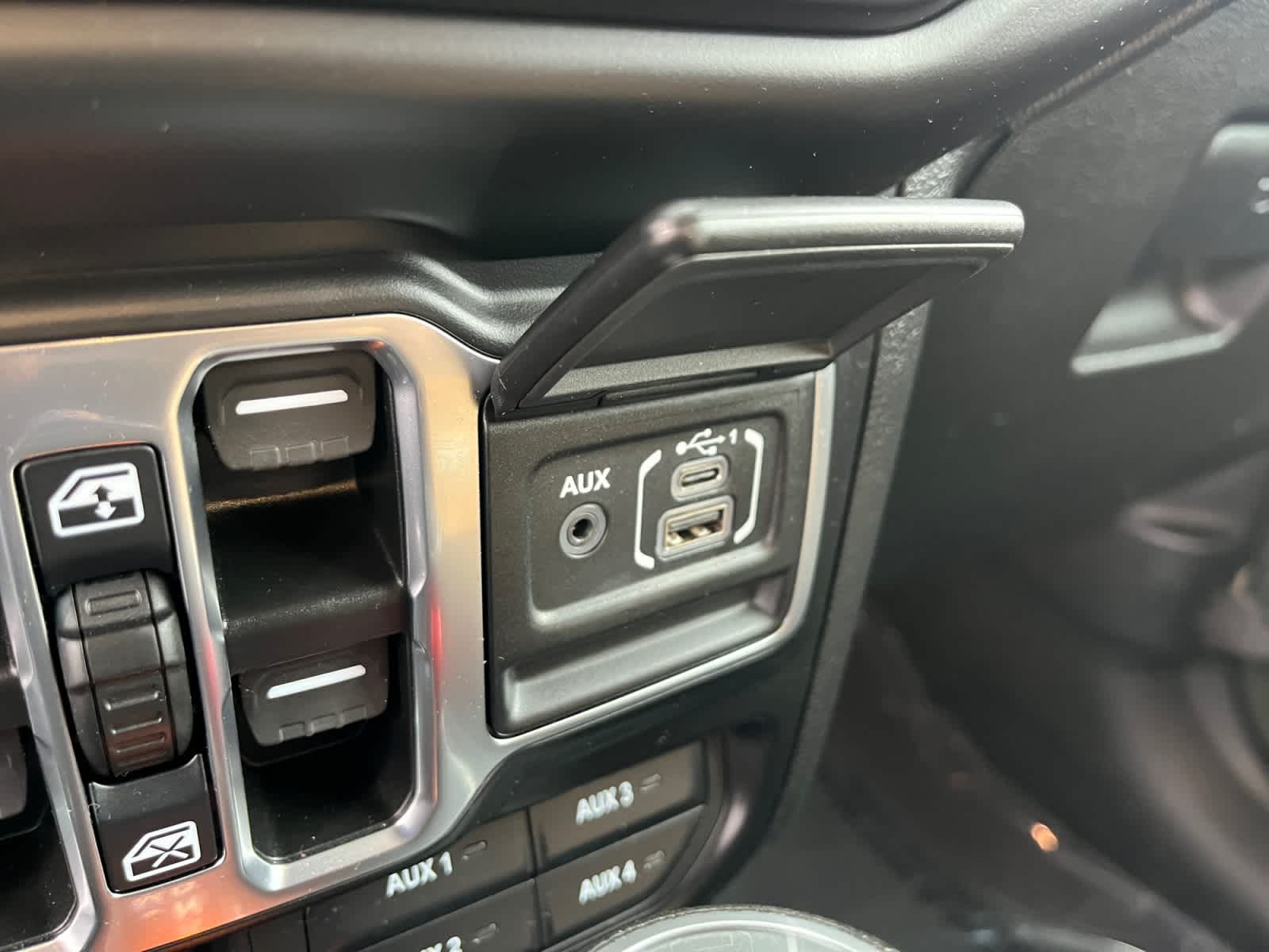 used 2023 Jeep Wrangler car, priced at $35,494