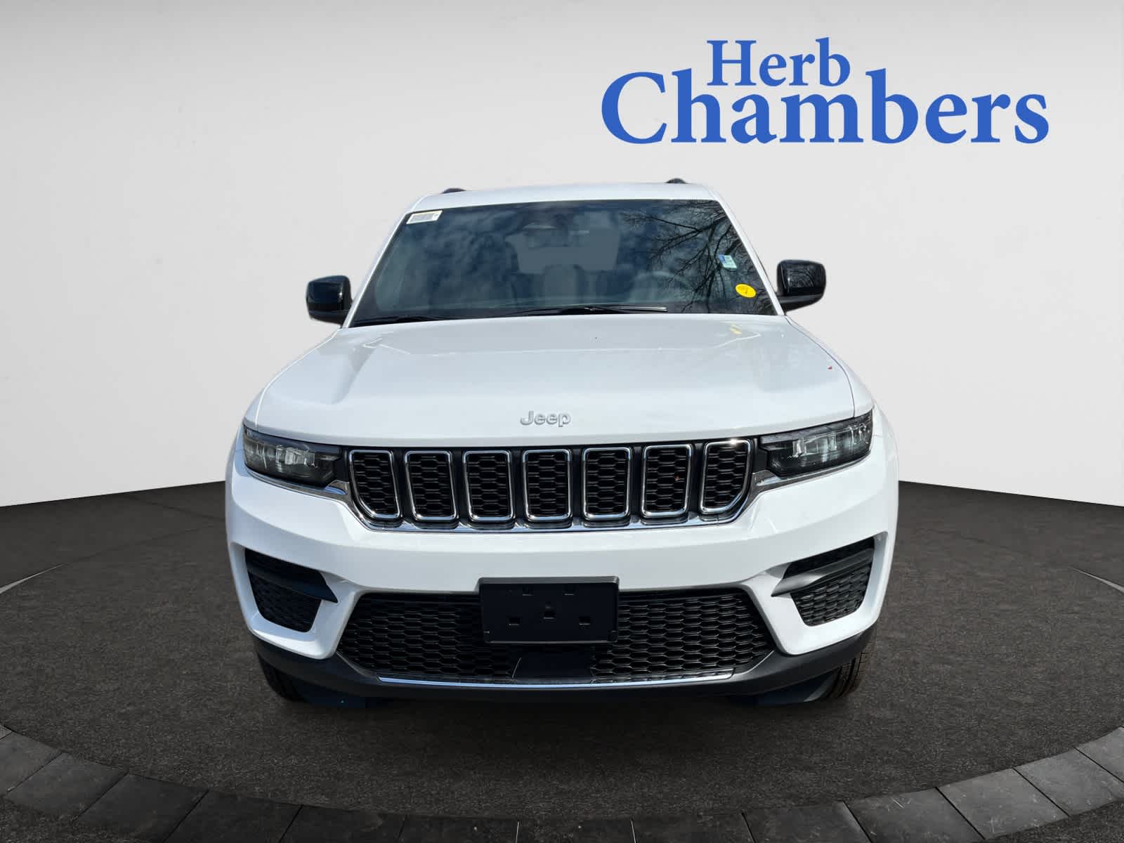 new 2025 Jeep Grand Cherokee car, priced at $41,780