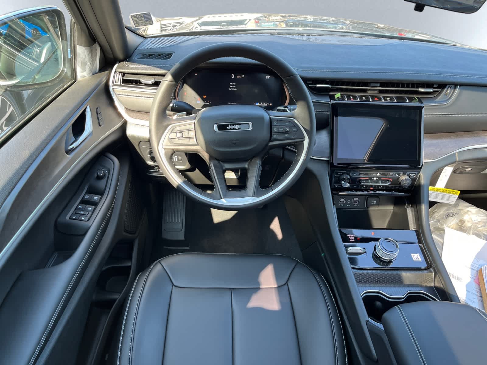 new 2025 Jeep Grand Cherokee car, priced at $52,735
