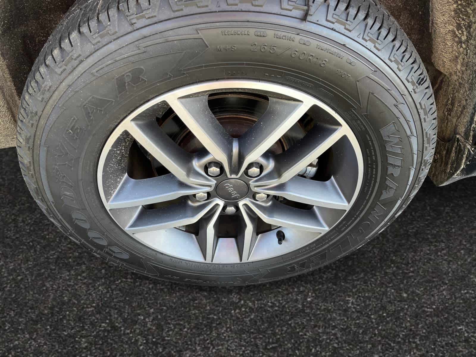 used 2021 Jeep Grand Cherokee car, priced at $25,363