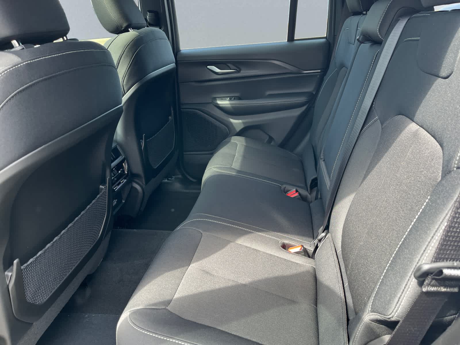 new 2025 Jeep Grand Cherokee car, priced at $41,780