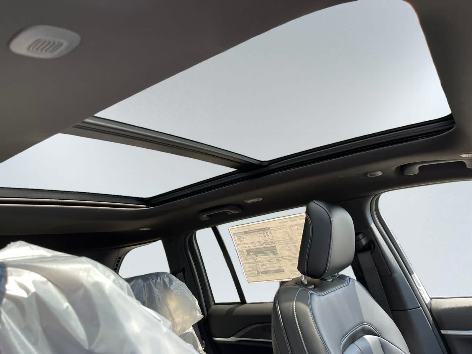 new 2025 Jeep Grand Cherokee car, priced at $52,140
