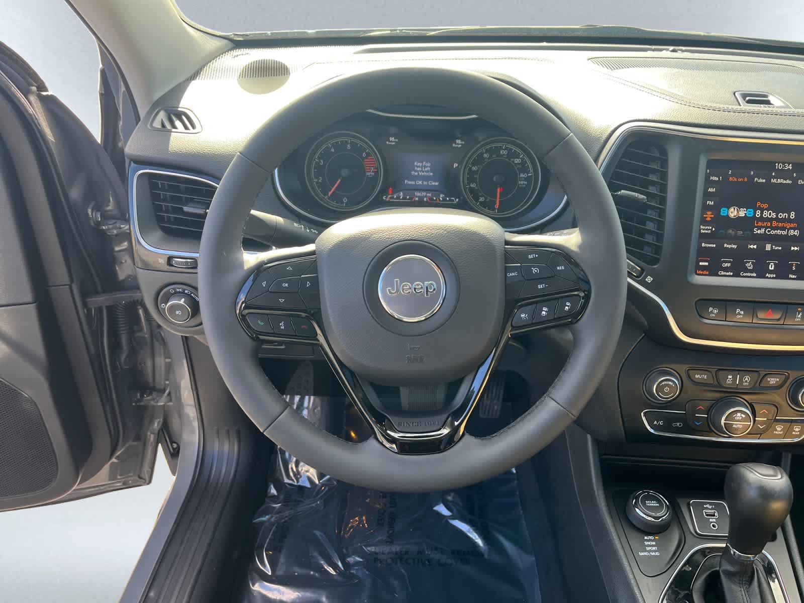 used 2023 Jeep Cherokee car, priced at $27,194