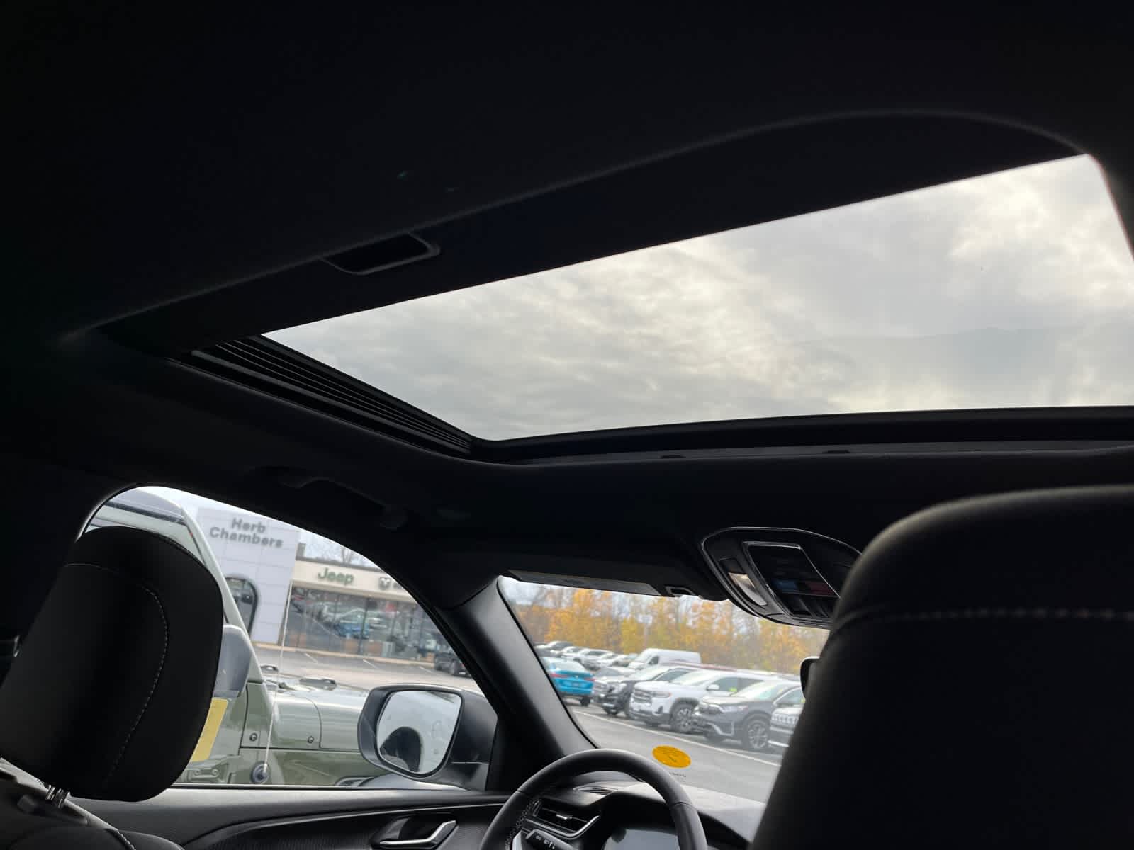 used 2024 Jeep Grand Cherokee car, priced at $32,280